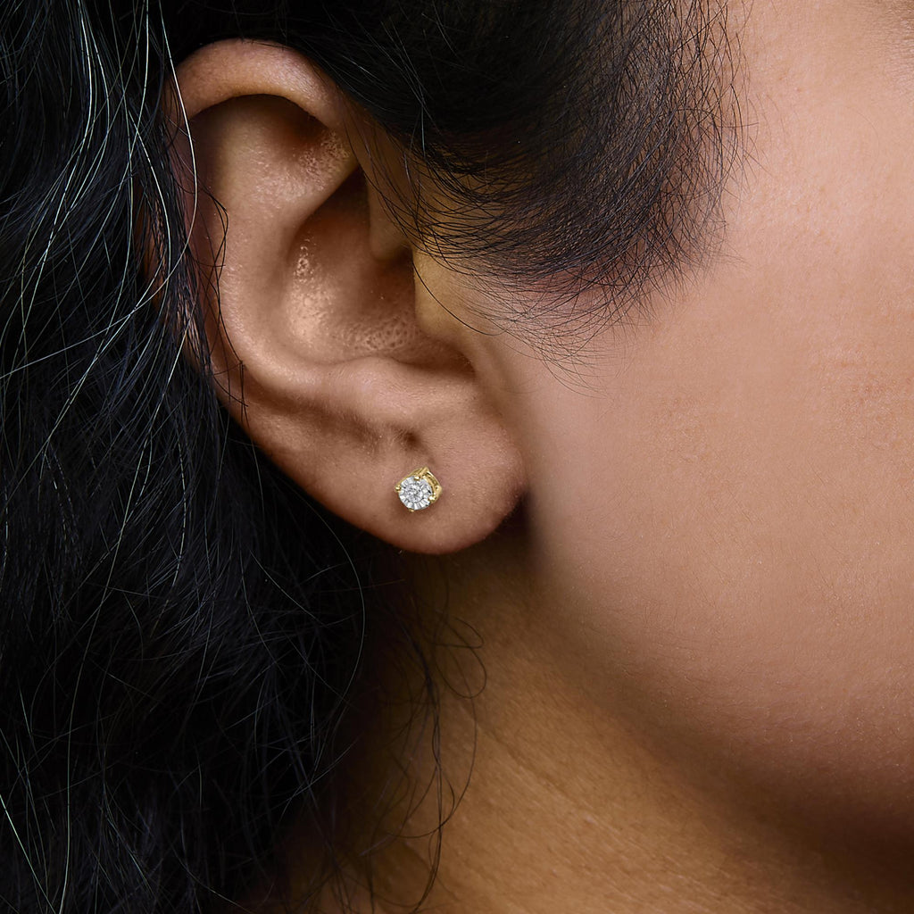Aretes de plata de ley 925 con diamantes cultivados en laboratorio de talla brillante redonda de 1/10 quilates engastados milagros (color FG, claridad VS1-VS2) - Friggin Jewelry