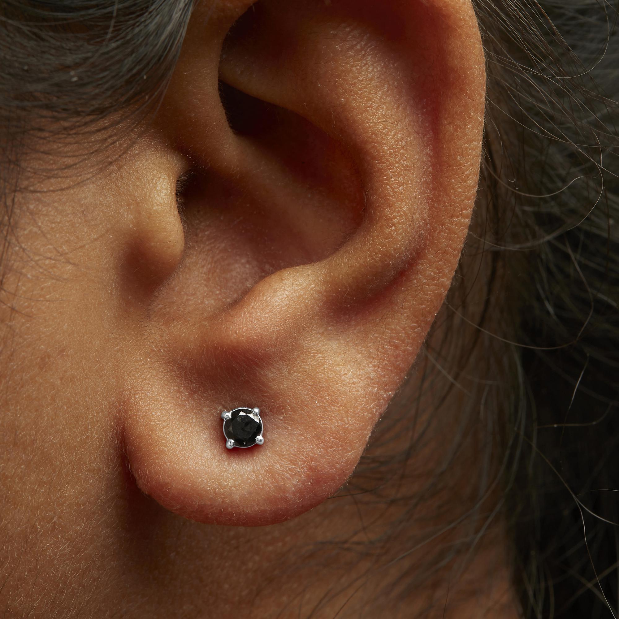 Pendientes solitarios de diamante negro en plata de ley 925 (color negro, claridad I2-I3) - Friggin Jewelry
