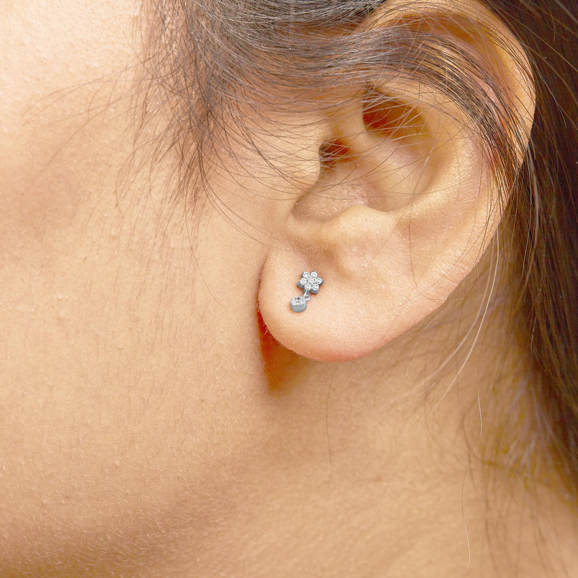 Pendientes colgantes de estrella con bisel y diamantes de 1/10 quilates en plata de ley 925 (color IJ, claridad I2-I3) - Friggin Jewelry