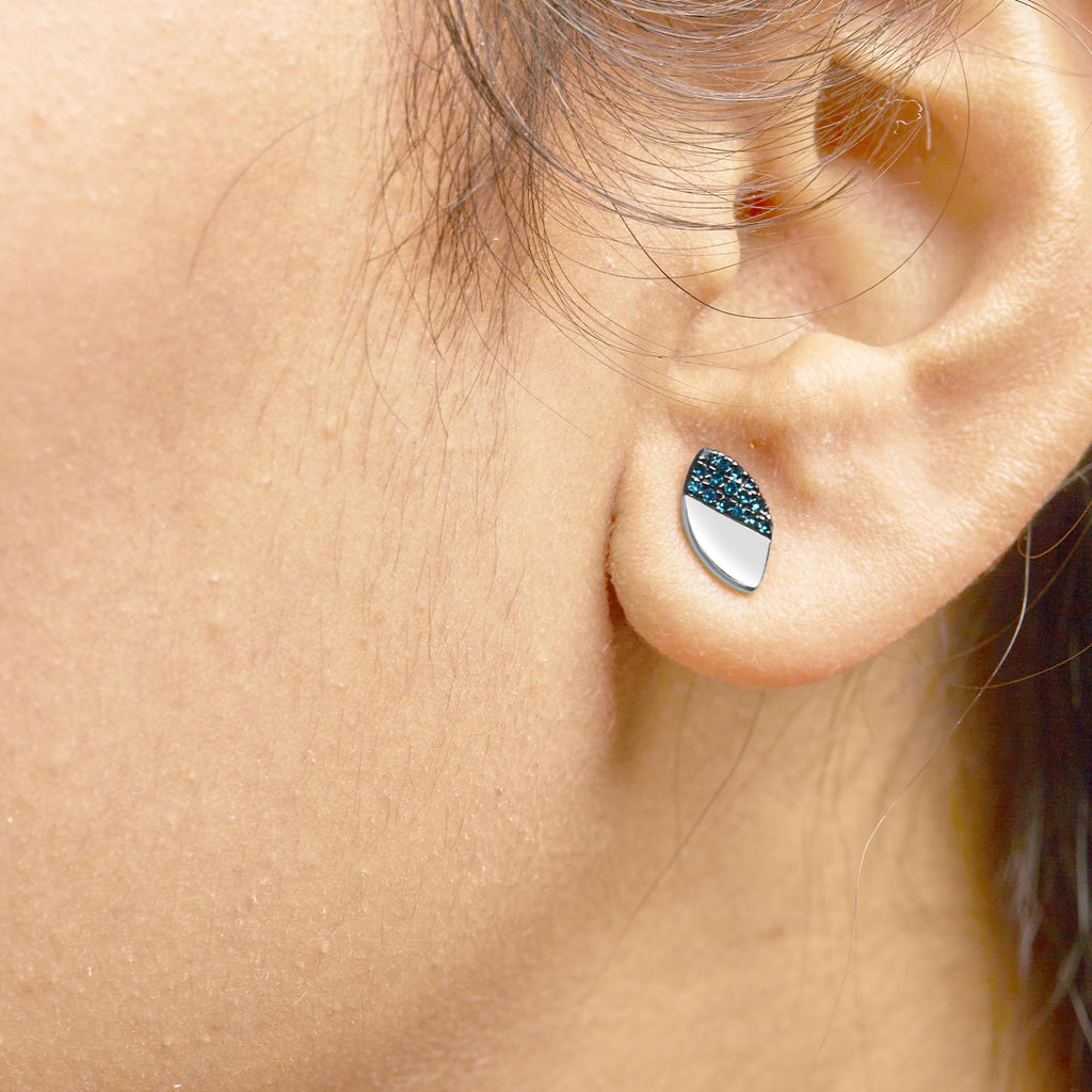 925 Sterling Silver 1/6 Cttw Blue Diamond and Mirror Polish Pear Shape Stud Earrings (Treated Blue Color, I2-I3 Clarity) - Friggin Jewelry