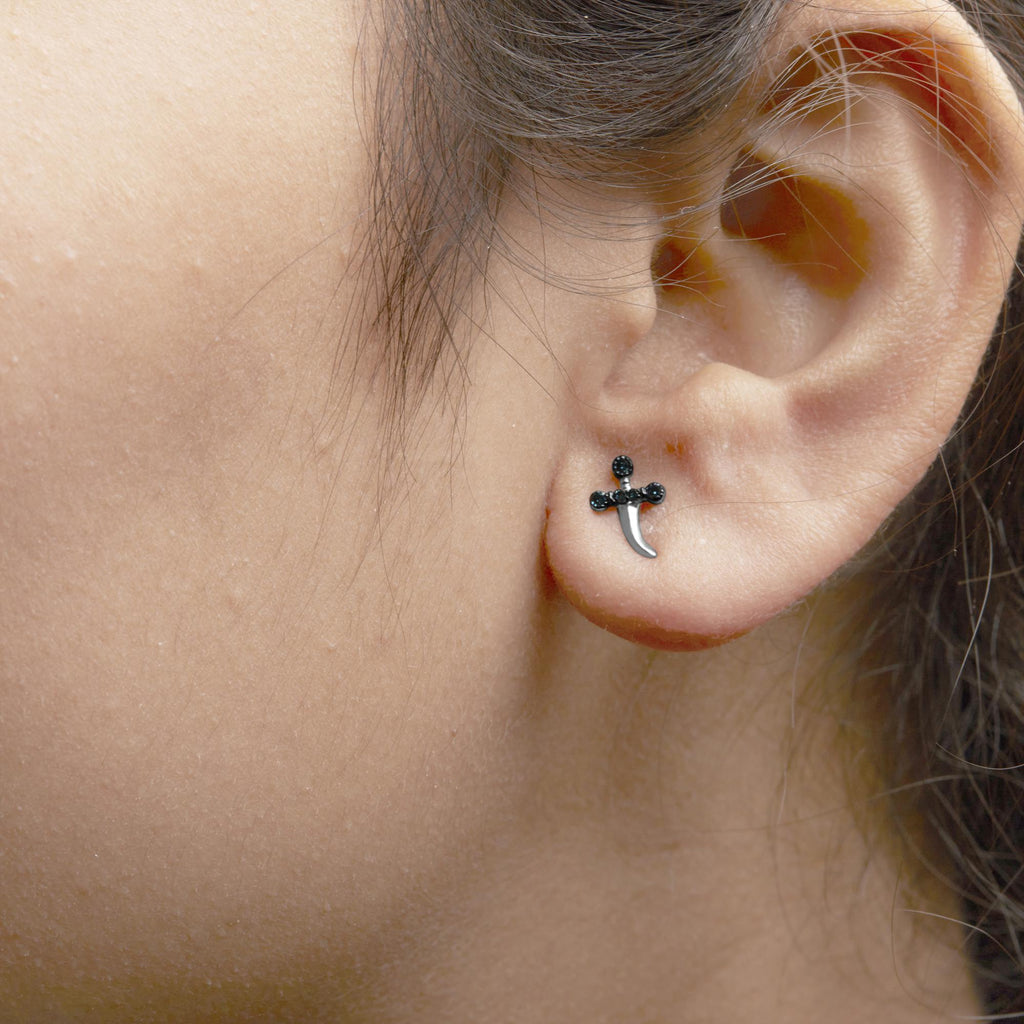 Pendientes de plata de ley 925 con detalle de diamante azul (color azul, claridad SI1-SI2) - Friggin Jewelry
