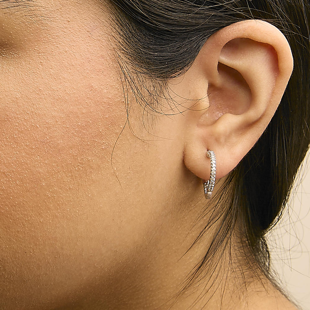 Aros de plata de ley 925 con diamantes princesa de 1/2 ct y acabado al revés (color GH, claridad VS2-SI1) - Friggin Jewelry
