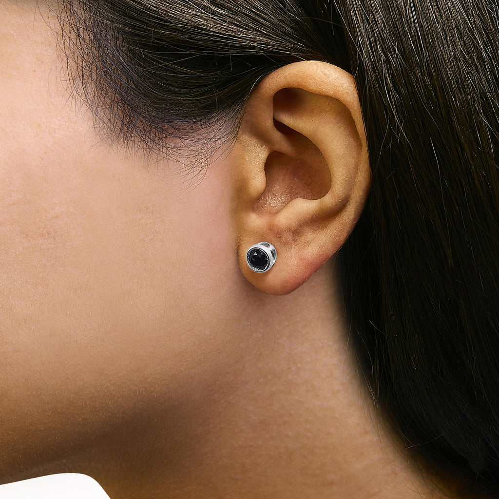Aretes de plata de ley 925 con diamantes negros redondos de talla brillante, engastados en bisel y cierre de rosca (color elegante, claridad I2-I3) - Friggin Jewelry