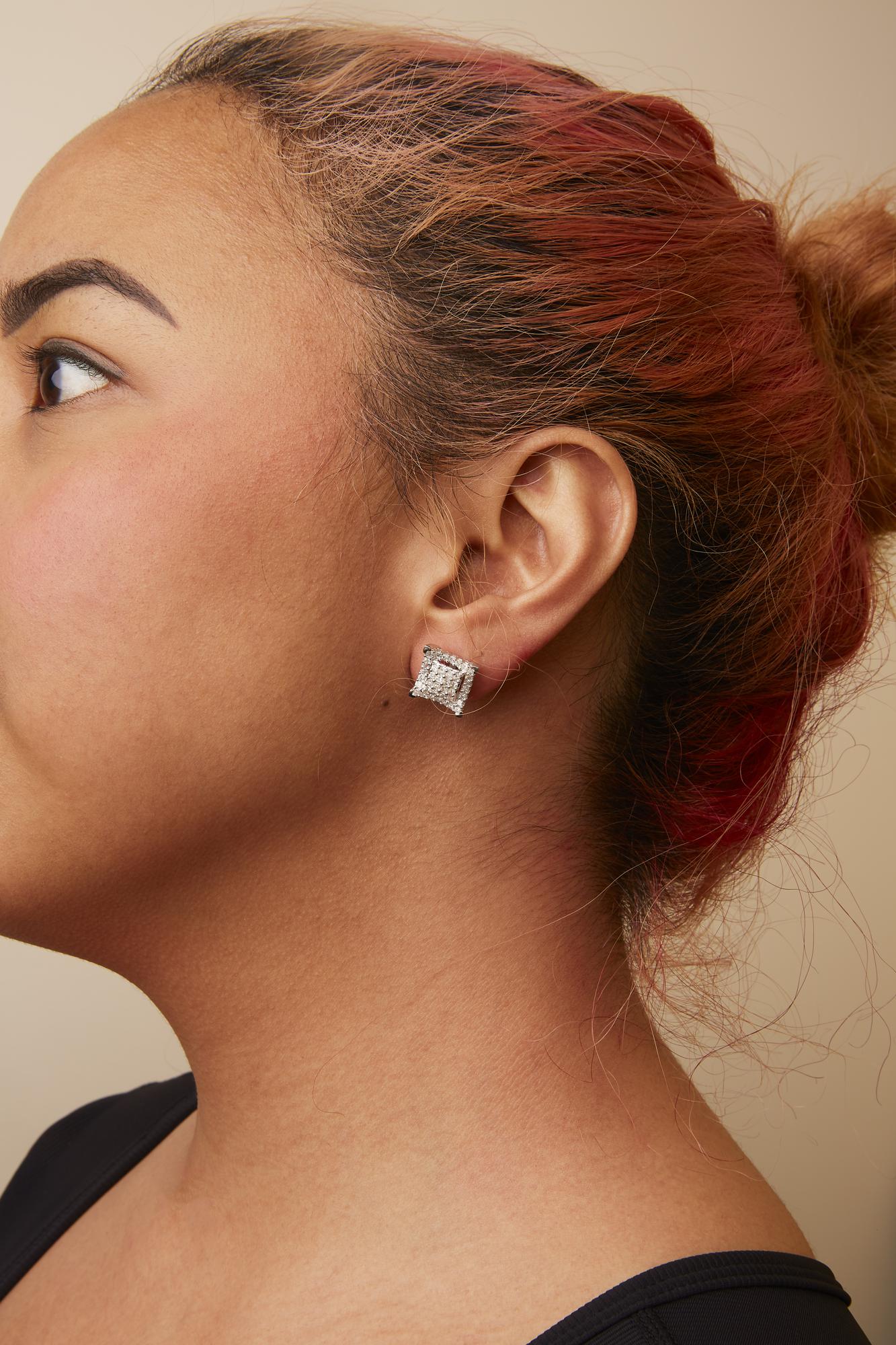 Aretes de oro blanco de 10 quilates con diamantes princesa de 1 1/4 ct y doble cuadrado con halo (color IJ, claridad I1-I2) - Friggin Jewelry