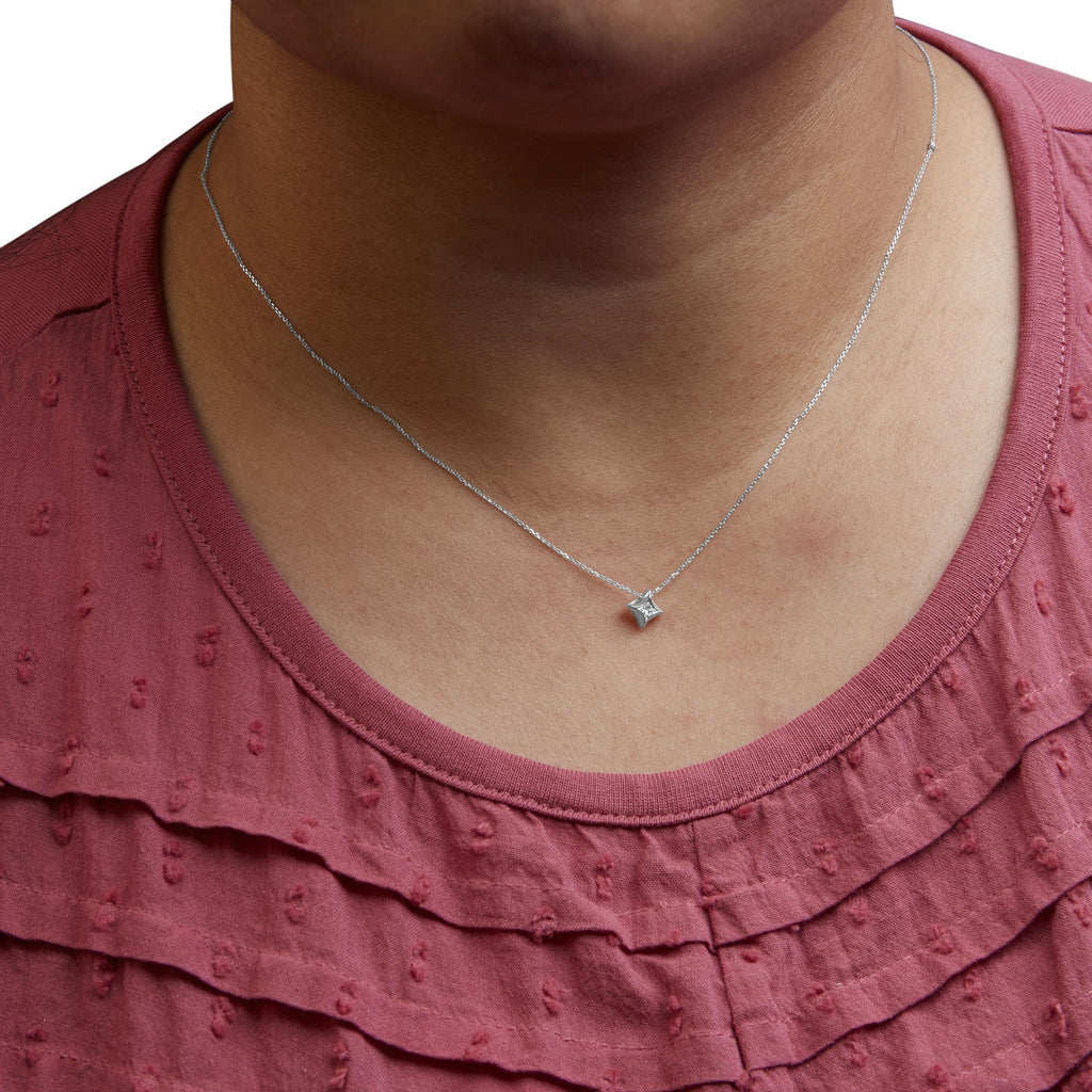 Collana pendente a forma di aquilone con diamante solitario taglio principessa da 1/10 ct incastonato in oro 10 carati - 18 pollici - Friggin Jewelry