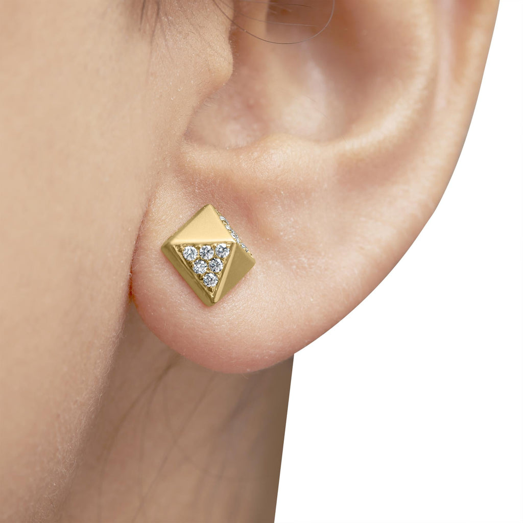 Pendiente de botón piramidal de diamantes de 1/4 ct en oro amarillo de 14 quilates (color GH, claridad SI1-SI2) - Friggin Jewelry