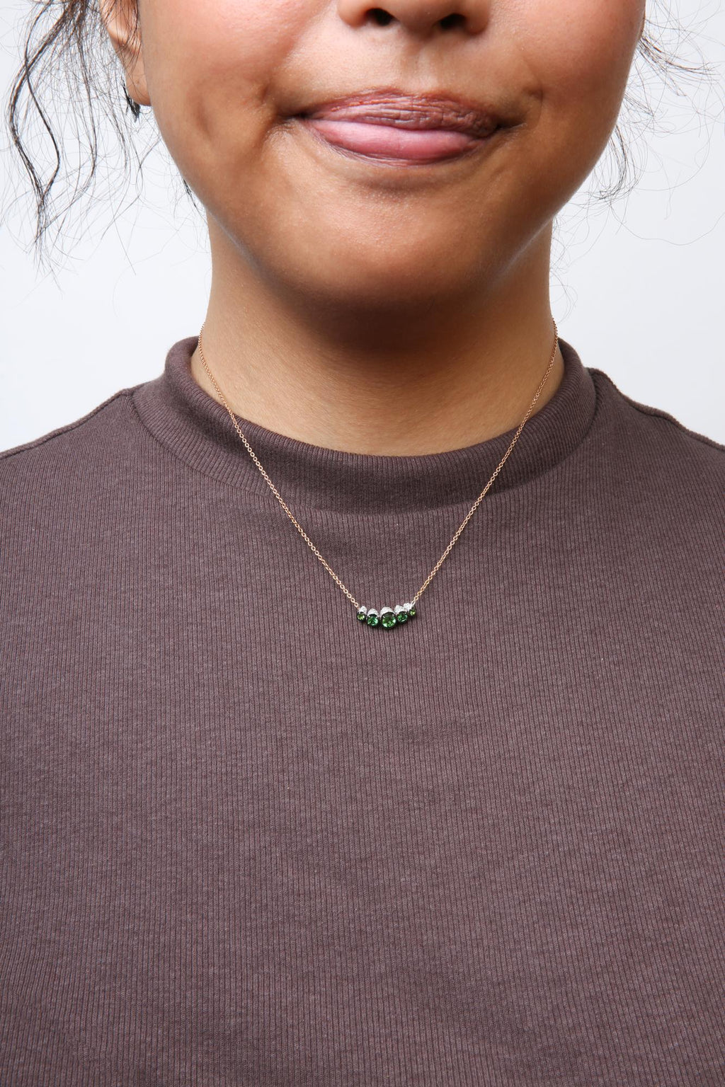 18K Rose Gold 3/4 Cttw Pave Diamonds and Graduated Green Tsavorite Gemstone Curved Bar Choker Necklace (G-H Color, SI1-SI2 Clarity) - Adjustable up to 14" - 16.5" - Friggin Jewelry