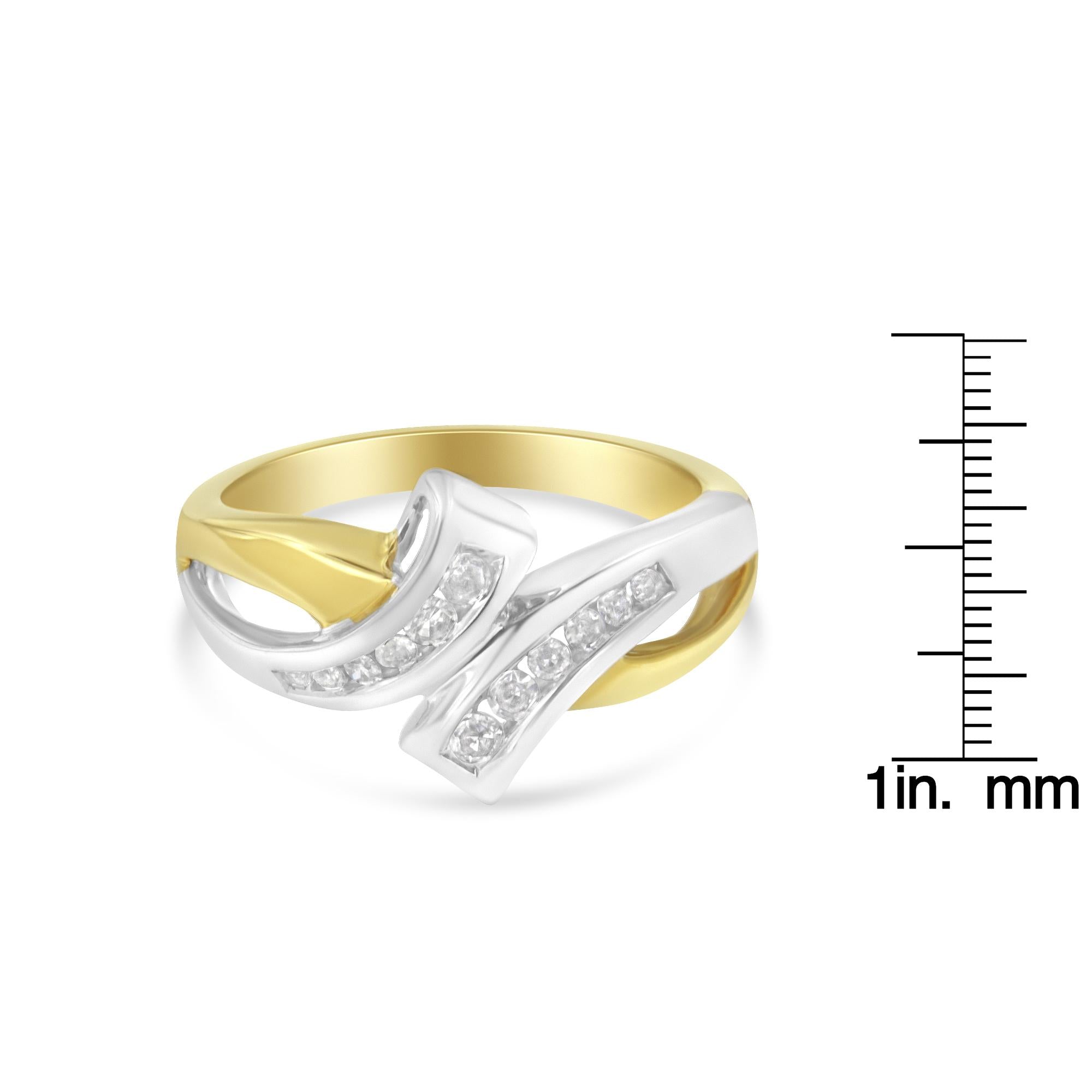 Anello bypass con diamanti incastonati a canale bicolore 10K (1/4 cttw, colore IJ, purezza I2) - Friggin Jewelry