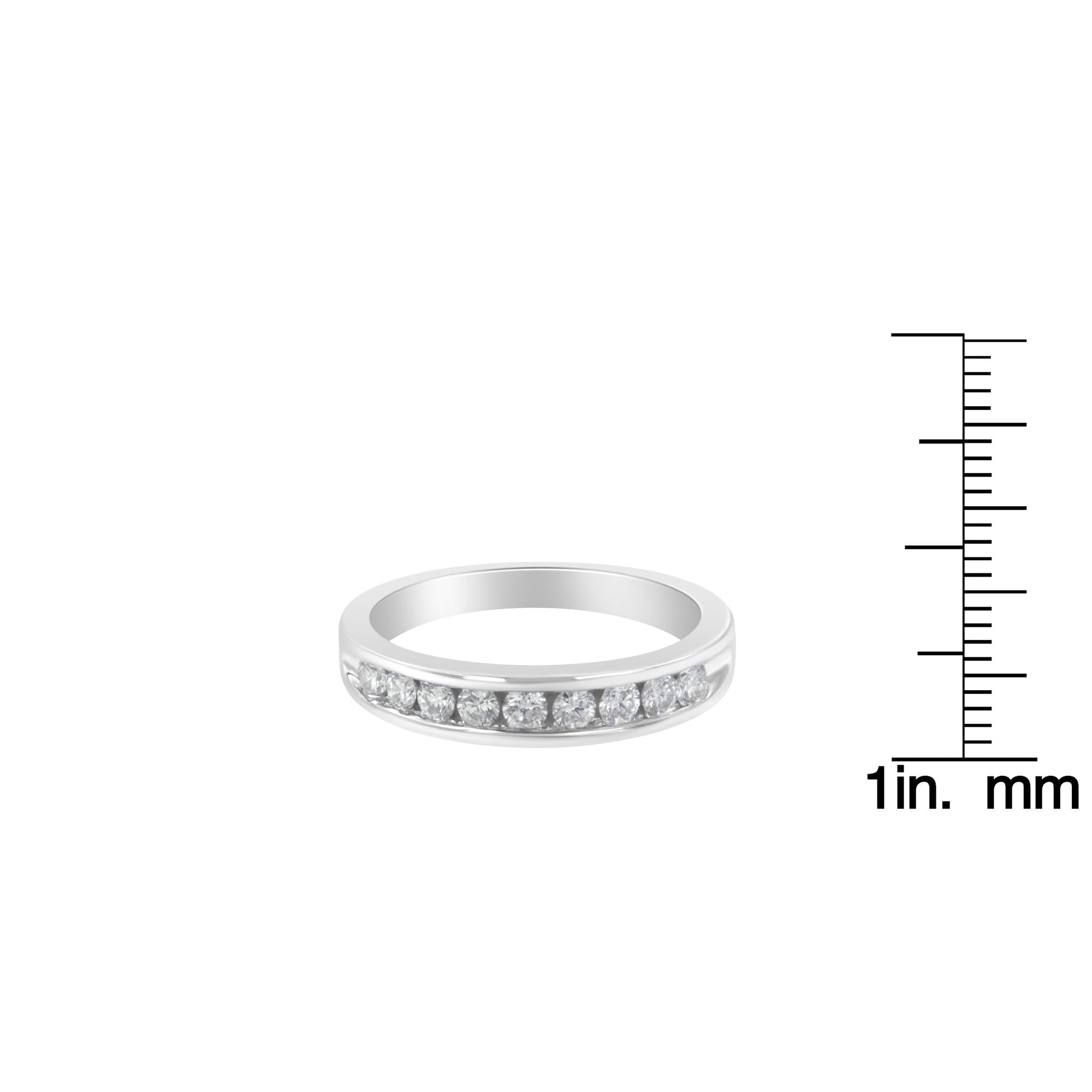 Anello in oro bianco 18 carati con diamanti taglio rotondo (1/2 cttw, colore HI, purezza SI2-I1) - Friggin Jewelry