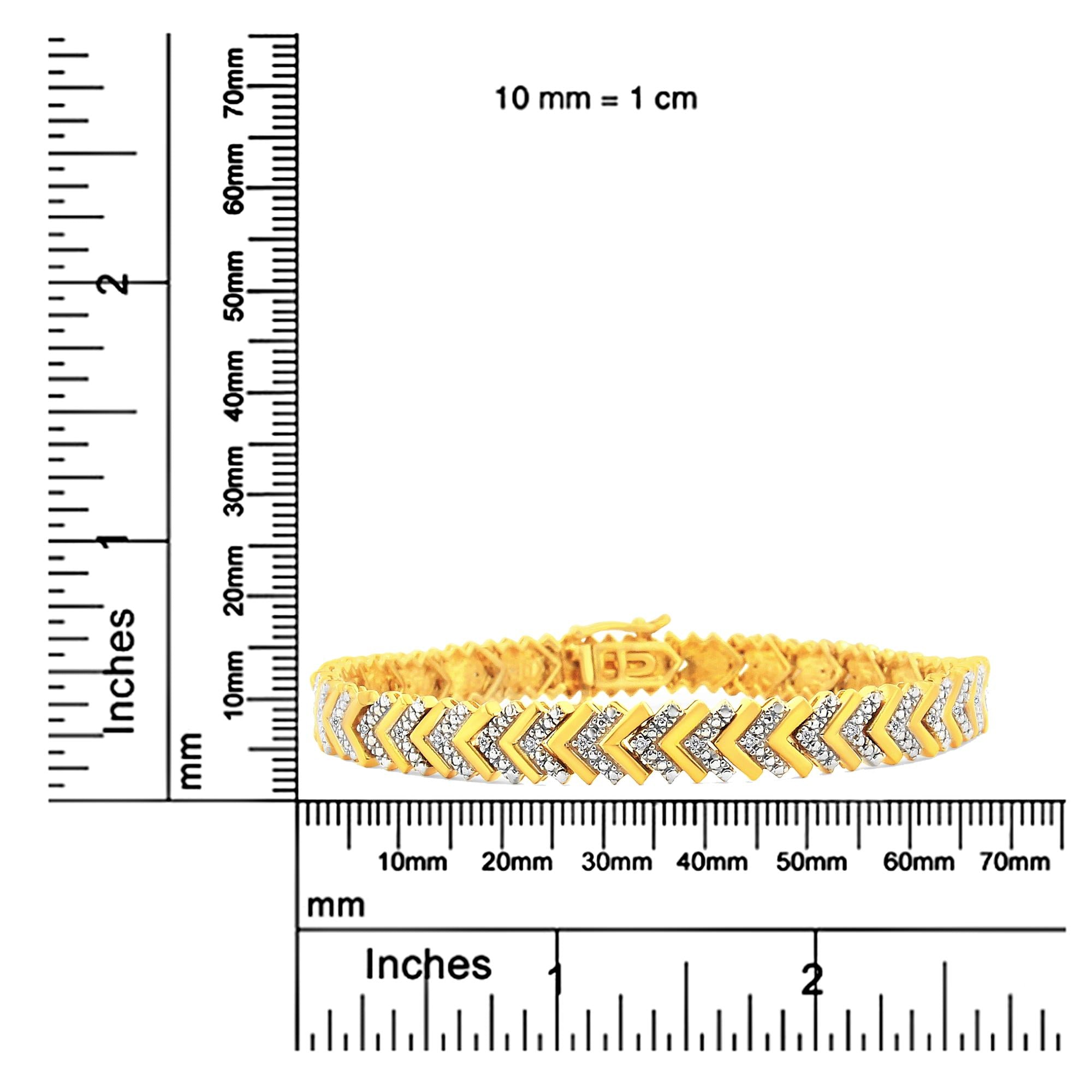 .925 Sterling Silver 1/6 Cttw Round-Cut Diamond Chevron Wave 7.25" Link Bracelet (I-J Color, I3 Clarity) - Friggin Jewelry