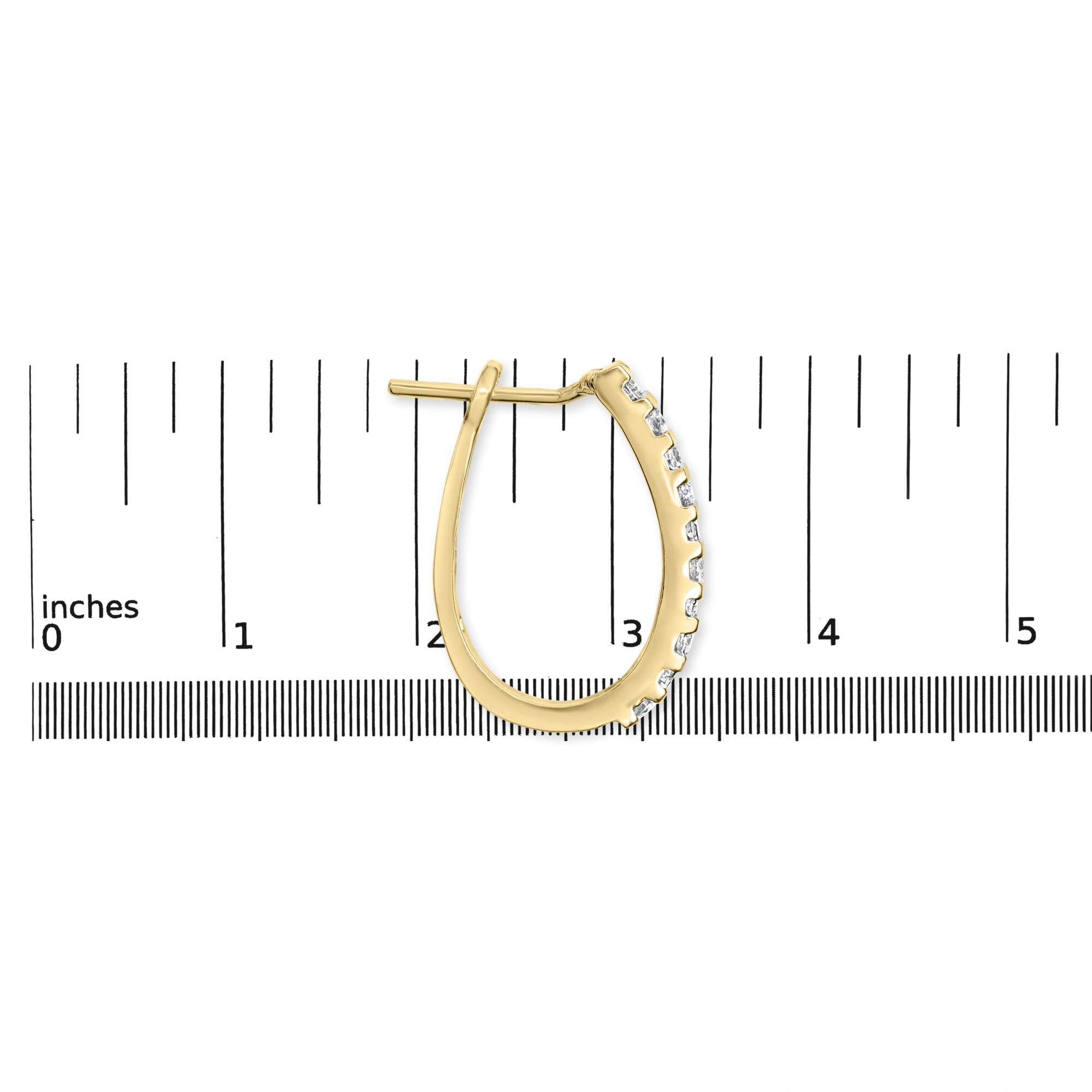 Aros de oro blanco de 10 quilates con diamantes alternados en forma de "U" (color IJ, claridad I2-I3) - Friggin Jewelry