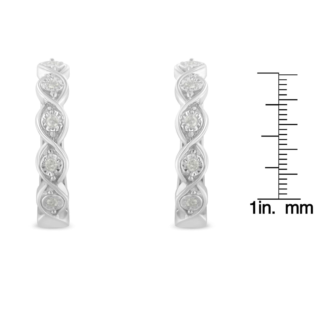 Aros de plata de ley 925 con diamantes de 1/10 quilates engastados en forma de espiral infinito (color IJ, claridad I3) - Friggin Jewelry