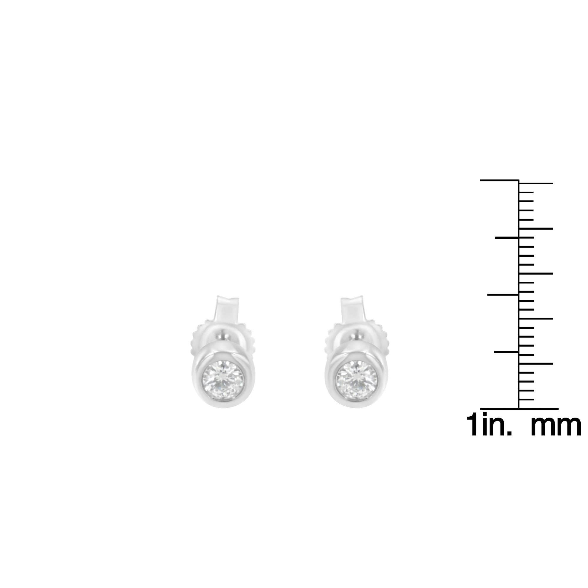 10K Gold 0.15 Cttw Round Brilliant-Cut Near Colorless Diamond Bezel-Set Stud Earrings (H-I Color, I1-I2 Clarity) - Friggin Jewelry
