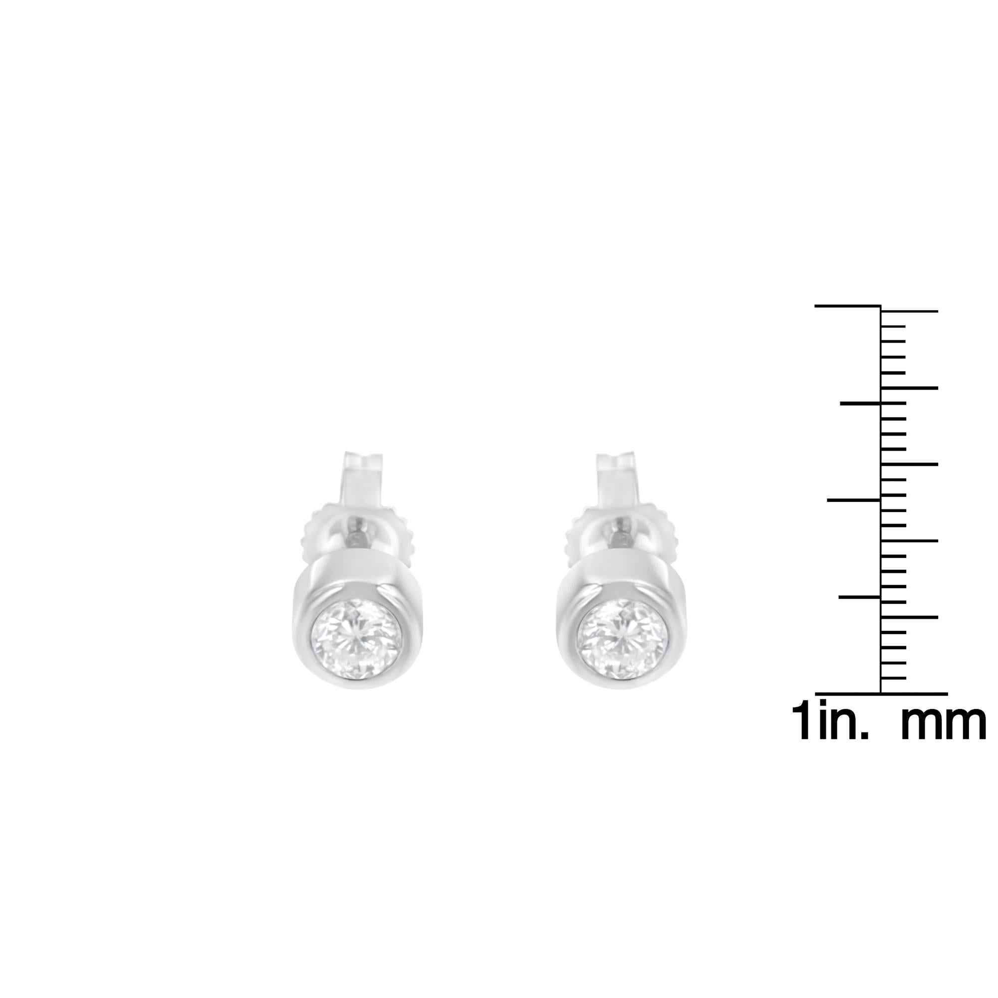 10K Gold 0.30 Cttw Round Brilliant-Cut Near Colorless Diamond Bezel-Set Stud Earrings (H-I Color, I1-I2 Clarity) - Friggin Jewelry