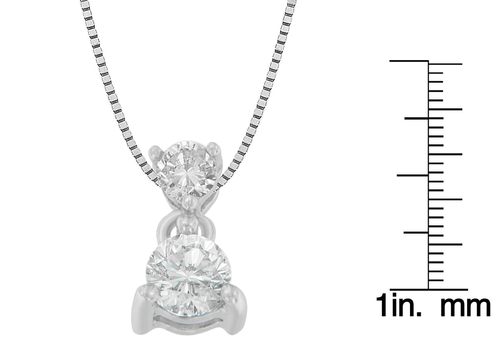 Collar con colgante de diamantes de talla redonda de 1/2 ct en oro blanco de 14 quilates (IJ, I1-I2) - Friggin Jewelry