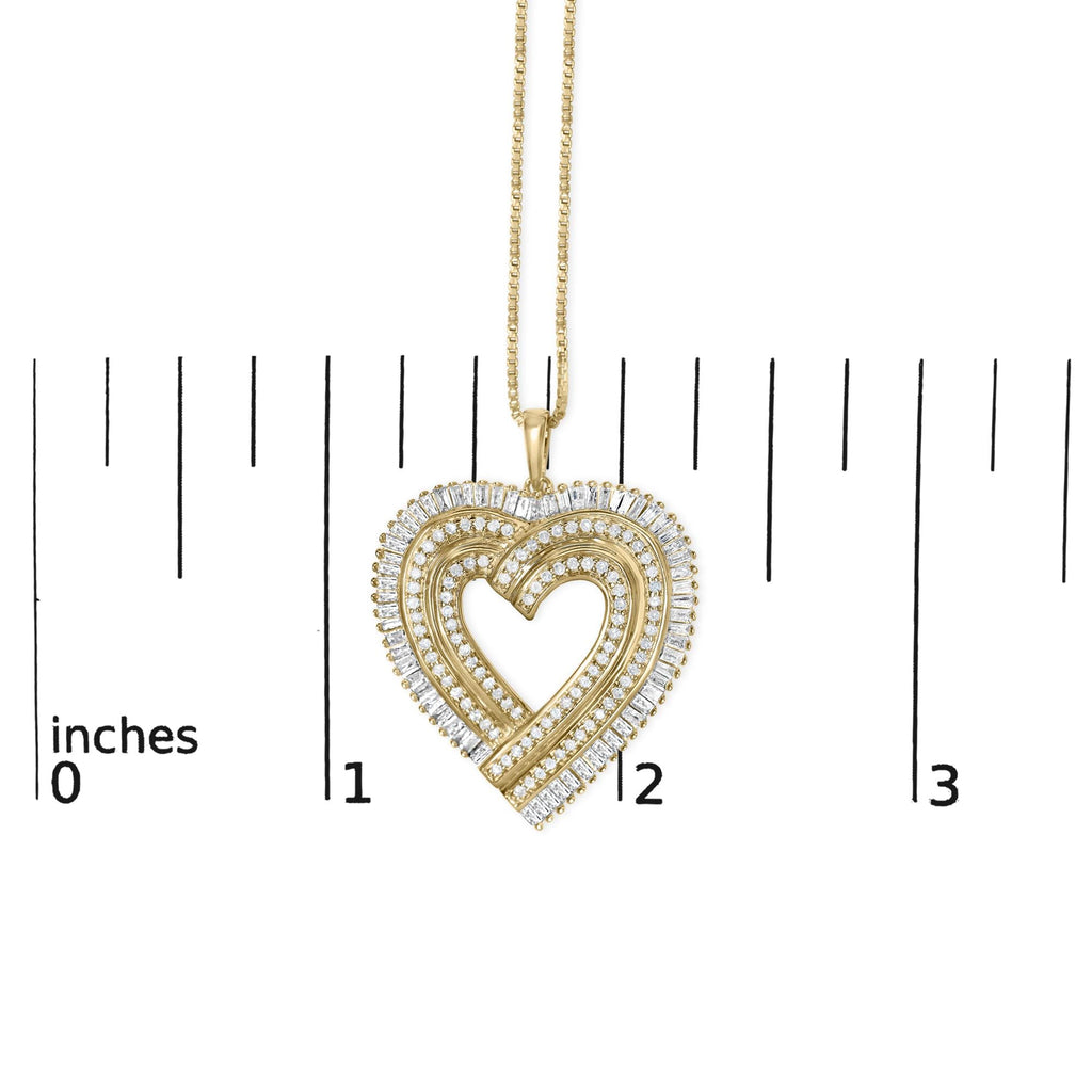 Collar con colgante de corazón de 45 cm en plata de ley 925 bañada en oro amarillo de 14 quilates con diamantes de talla baguette y redonda de 1/4 ct (color HI, claridad SI2-I1)