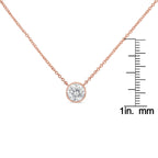 Collar con colgante solitario de oro rosa de 10 quilates de 1/2 quilate con diamante redondo de talla brillante engastado en bisel, de 40 a 45 cm (color HI, claridad SI2-I1) - Friggin Jewelry