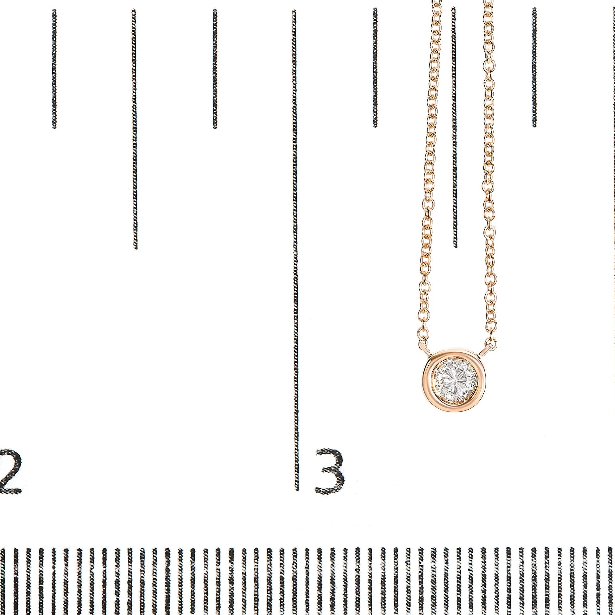 Collar con colgante solitario de oro de 10 quilates con diamante redondo de talla brillante engastado en bisel de 40,6 a 45,7 cm (color HI, claridad SI2-I1) - Friggin Jewelry