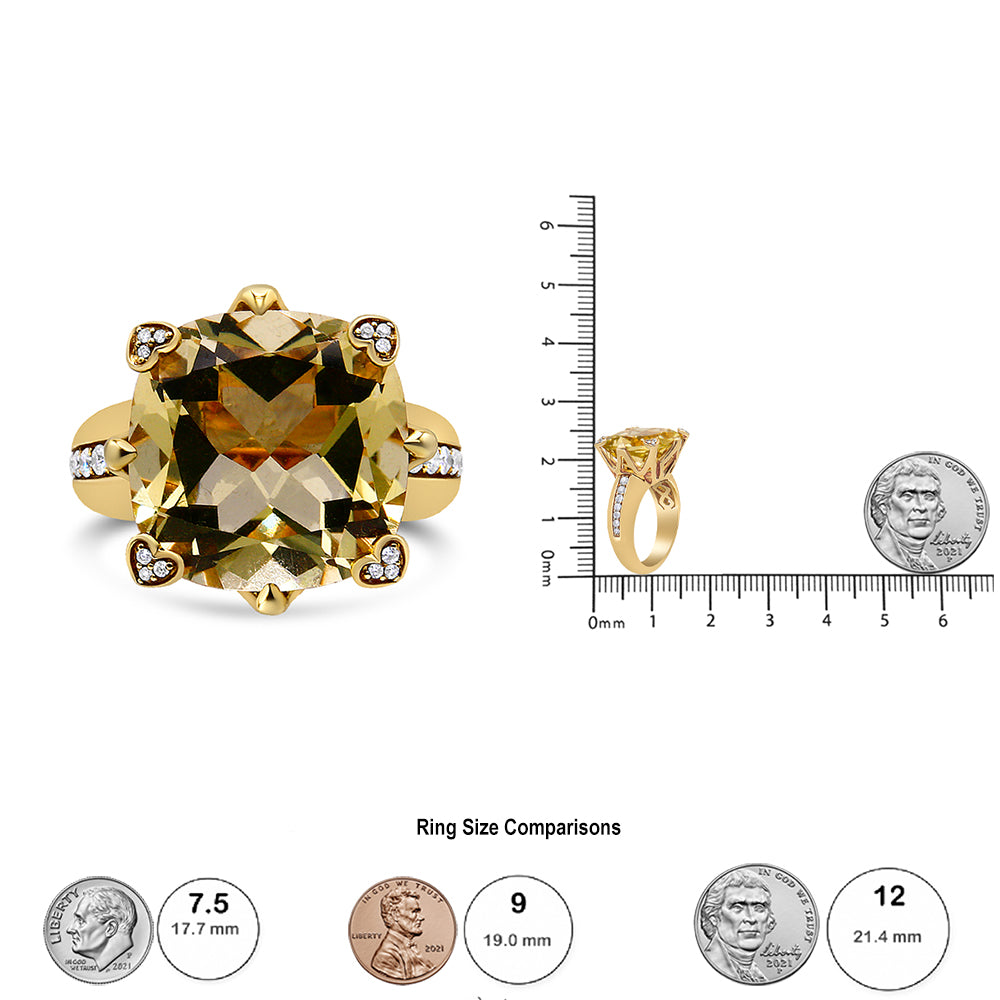 Anillo de cóctel en oro amarillo de 18 quilates con cuarzo limón de talla cojín de 15 x 15 mm y diamantes de 1/4 quilates (color FG, claridad VS1-VS2) - Friggin Jewelry